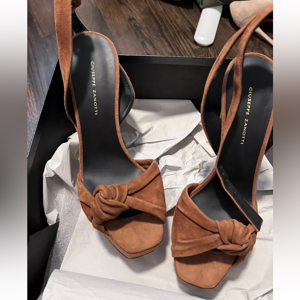 Giuseppe Zanotti Brown suede platform sandals size 40 (US 9) NEW WITH BOX